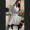 Elegancki płaszcz damski w jasnoszarym kolorze  w jodełkę